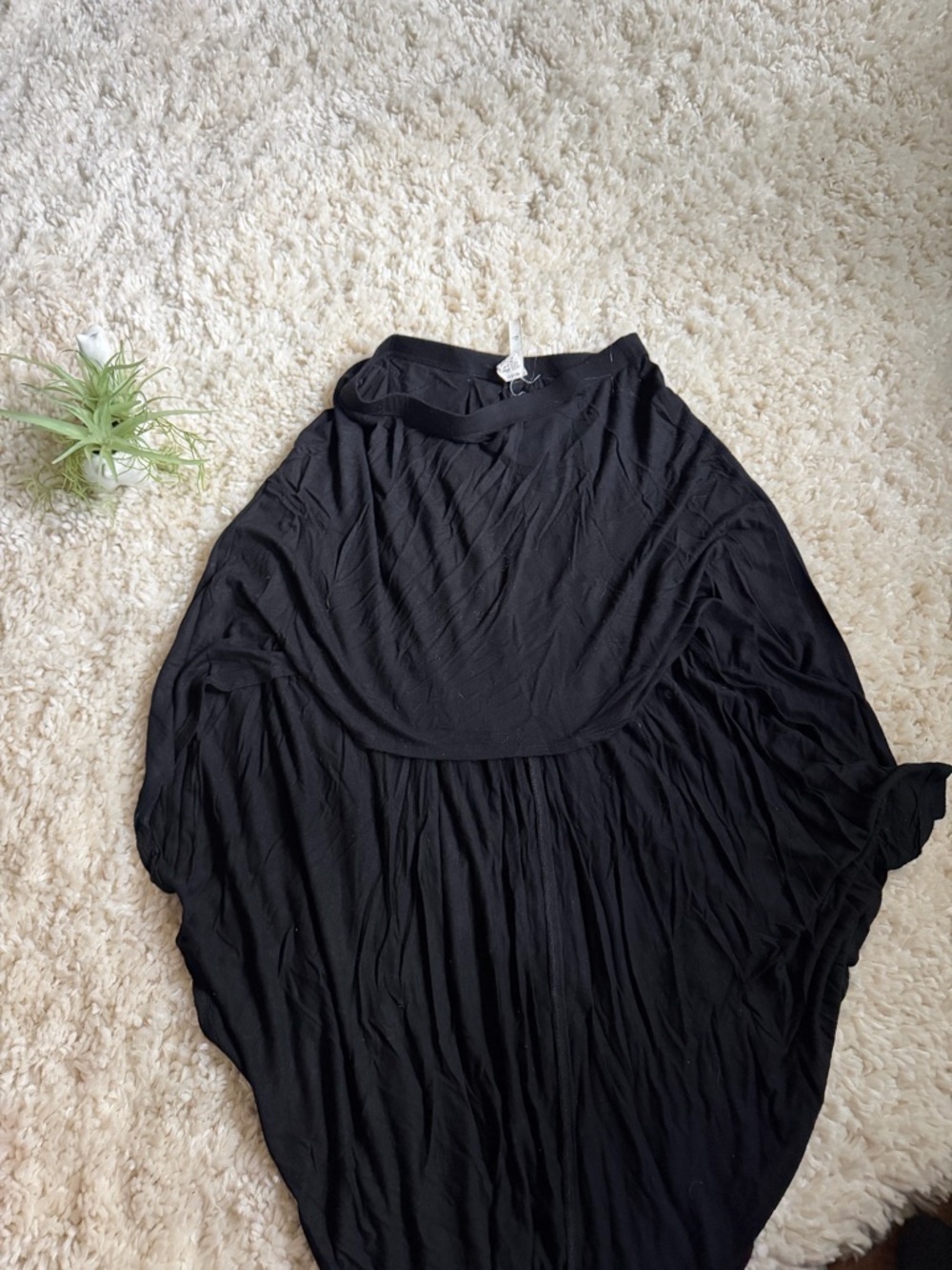 ICON Y2K vintage 2000s Black High Low women’s cute flowy Skirt